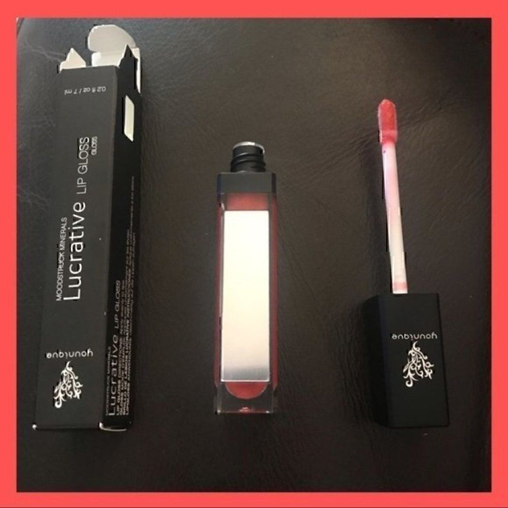 *30off3* NIB. Younique Lucrative Lip Gloss - Lovesick